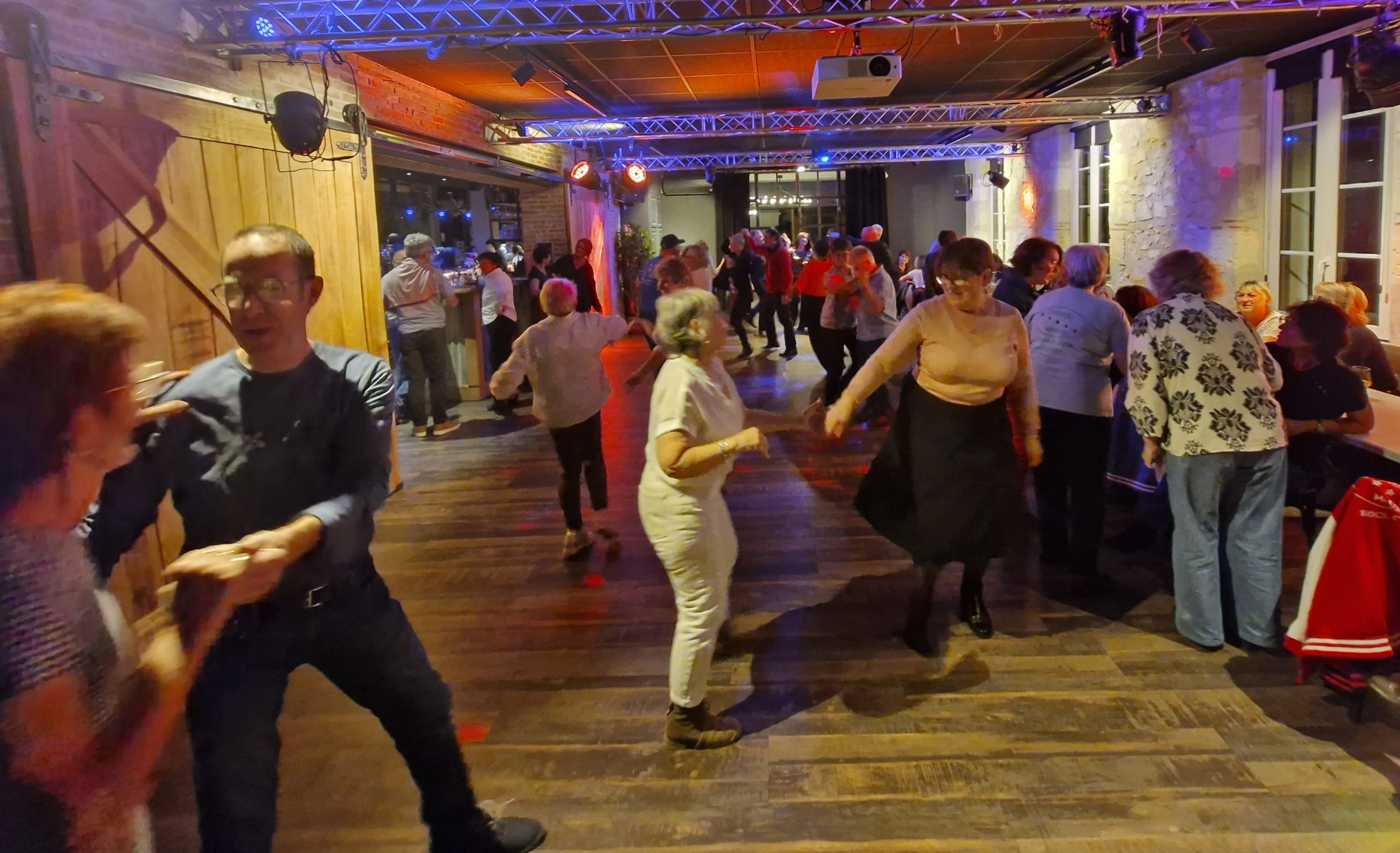 28/11/25 PORTAIL GASCON FEUGAROLLES 