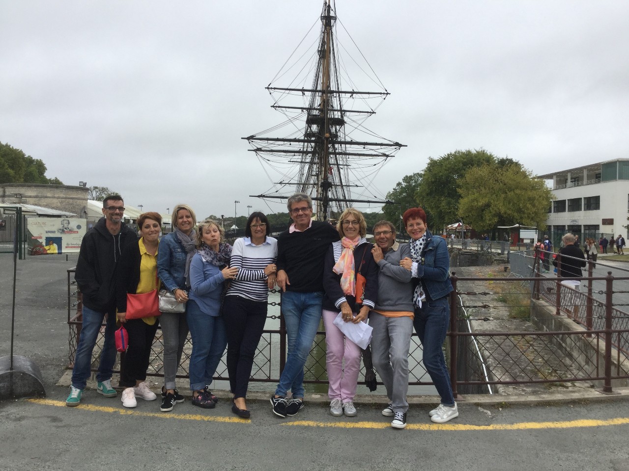 devant l'Hermione